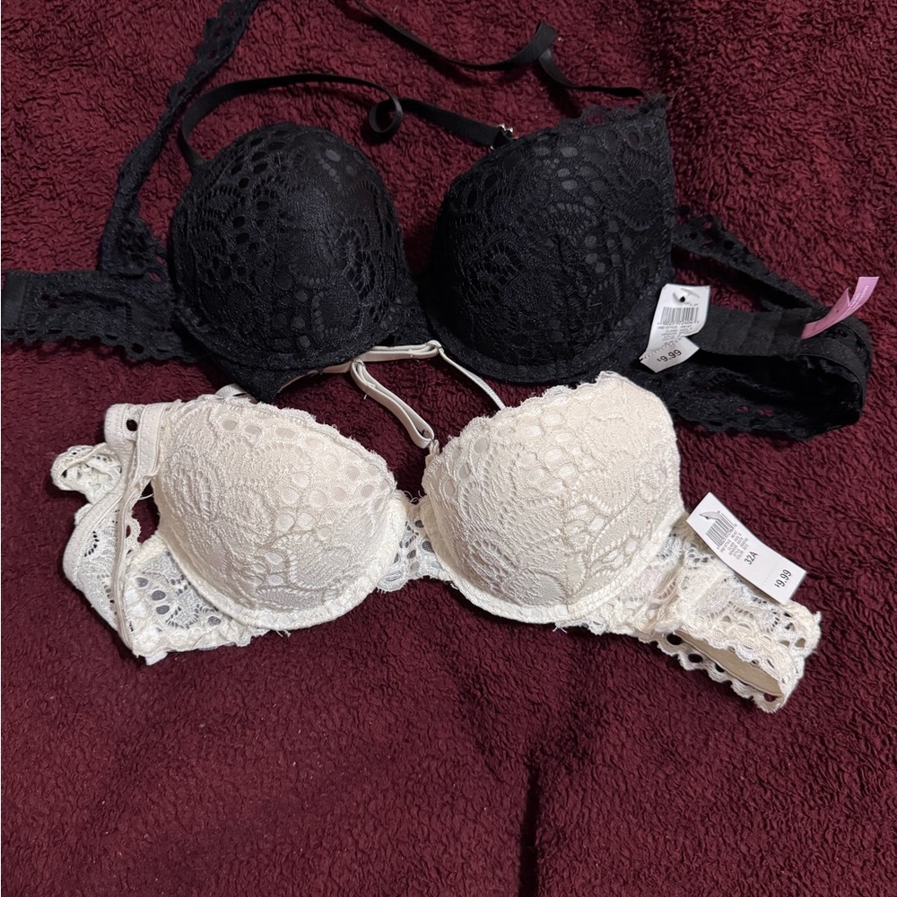 Women bras Size 32A - Picture 1 of 4